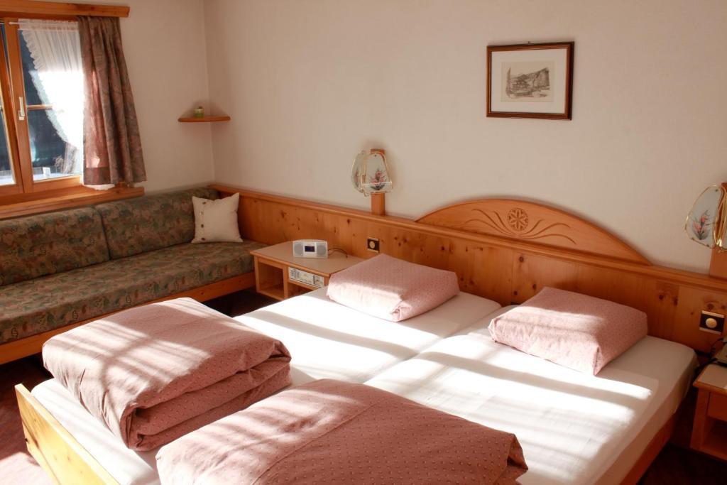 Hotel Soliva Sedrun Zimmer foto